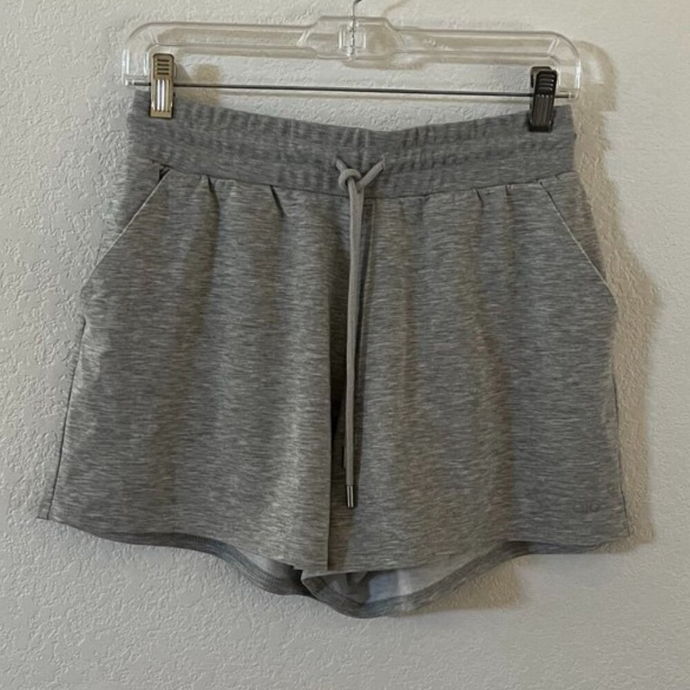 NEW ALO Yoga Dreamy Shorts